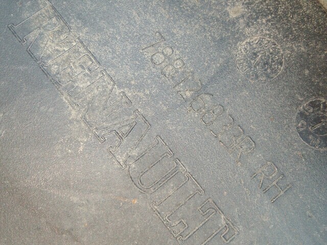 Брызговик RENAULT Duster 