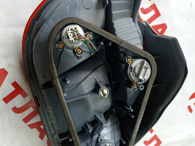 Стоп TOYOTA Vitz 