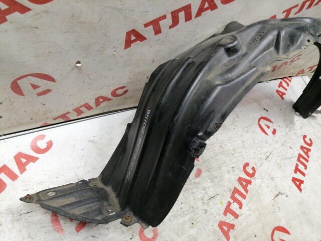 Подкрылок TOYOTA Ractis 