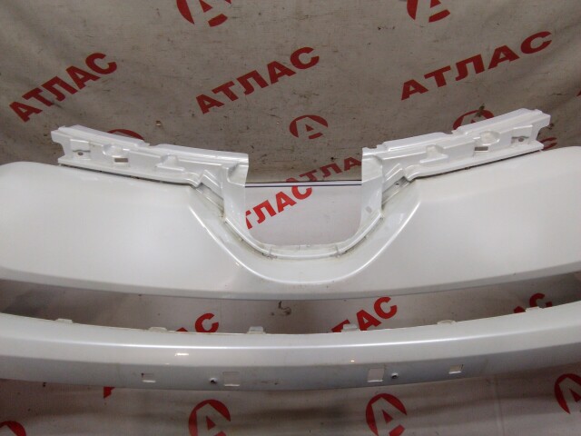 Бампер передний TOYOTA RAV4 