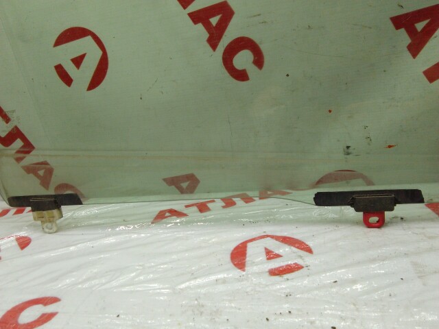 Стекло TOYOTA Vitz 