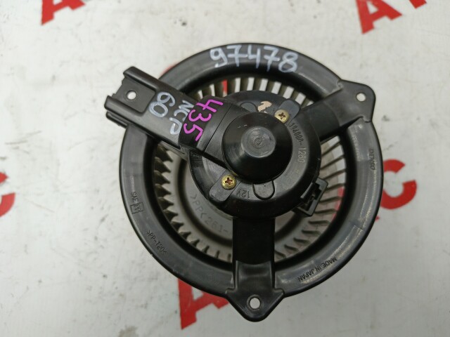 Моторчик печки TOYOTA Ist 