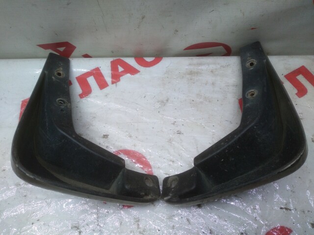 Брызговик HONDA Stream 