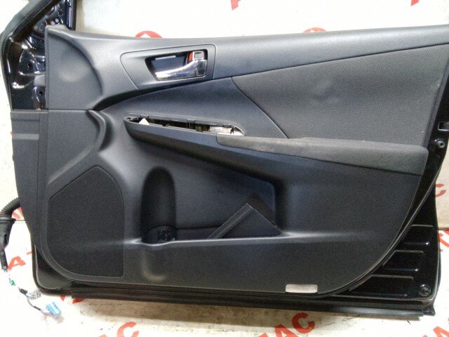 Дверь TOYOTA Camry 