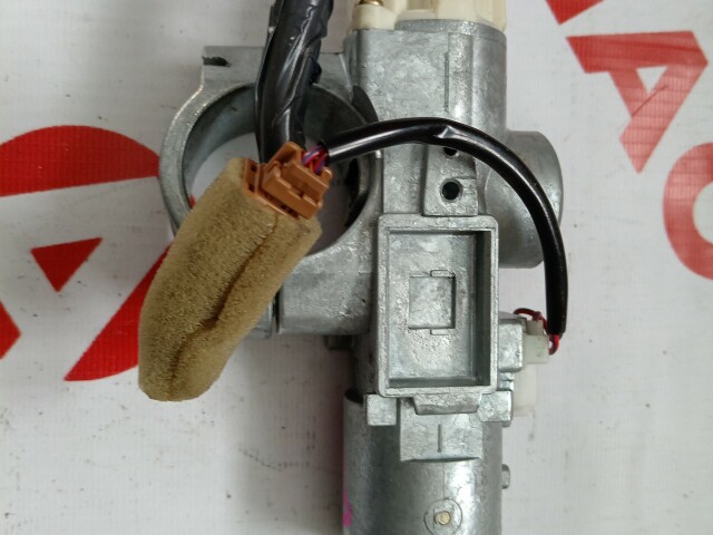 Замок зажигания NISSAN Sunny 