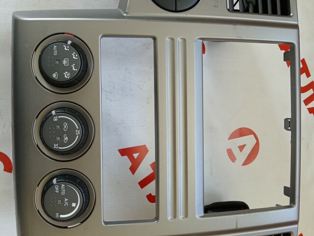 Блок управления печкой и кондиционером NISSAN X-Trail 