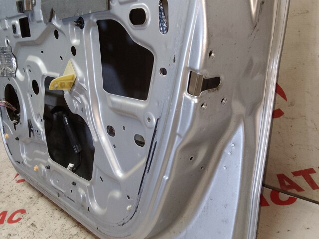 Дверь RENAULT Duster 