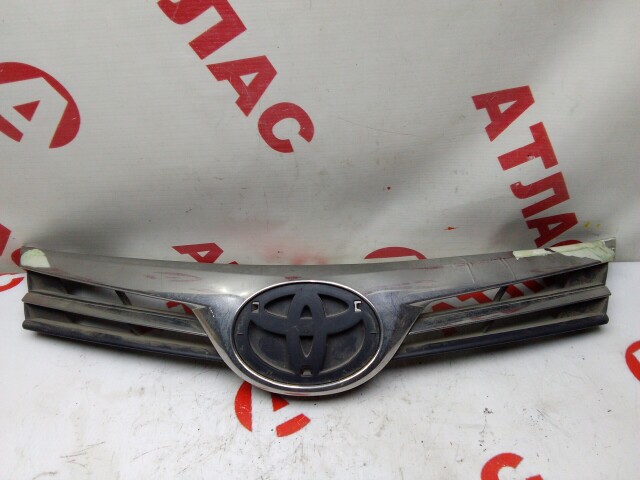 Решетка радиатора TOYOTA Corolla 