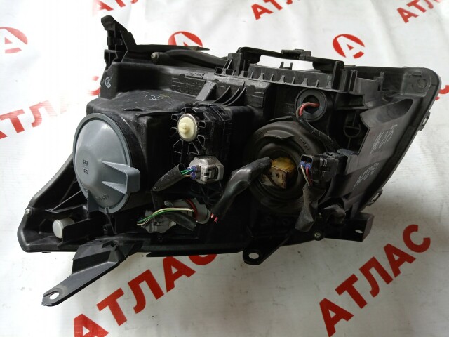 Фара TOYOTA Avensis 