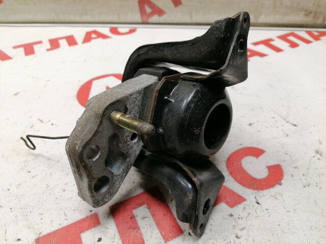 Подушка ДВС TOYOTA Vitz 1SZ-FE
