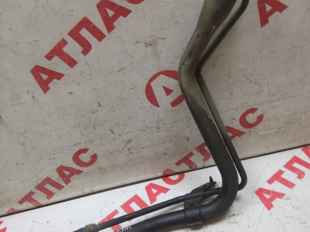 Горловина бензобака TOYOTA Vitz 