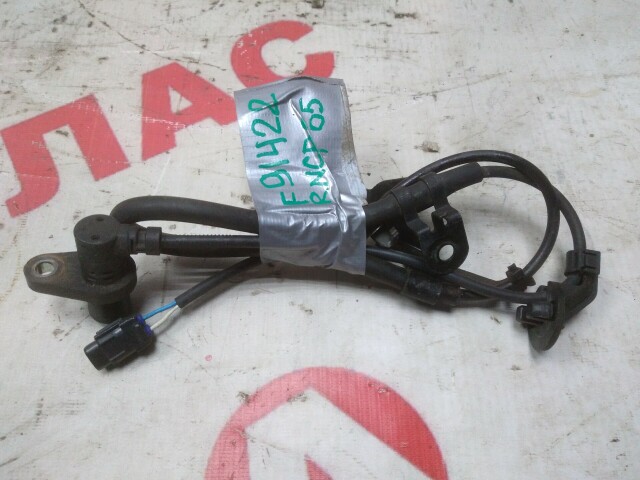 Датчик ABS TOYOTA Ist 