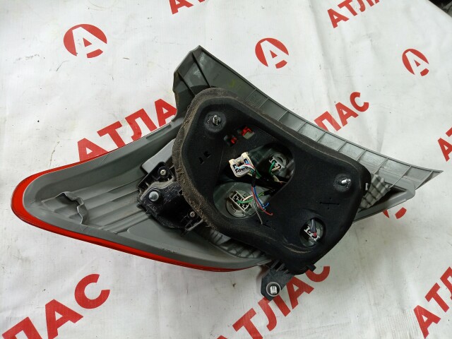 Стоп TOYOTA Vitz 