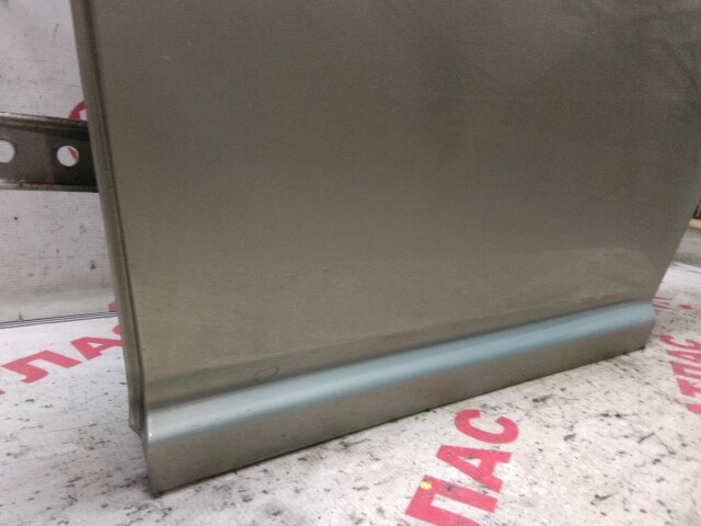 Дверь TOYOTA Avensis 