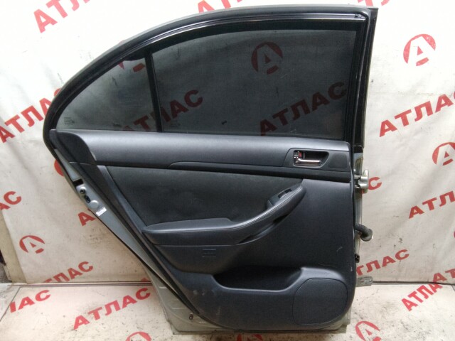 Дверь TOYOTA Avensis 