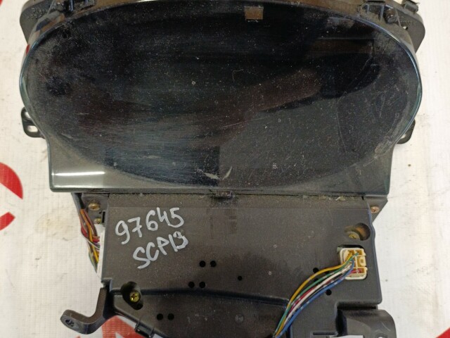 Щиток приборов TOYOTA Vitz 