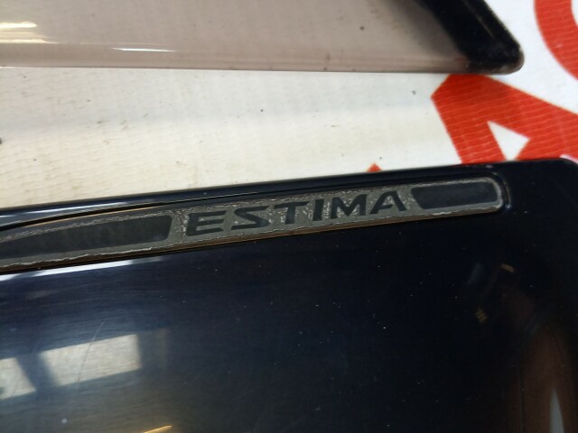 Ветровик TOYOTA Estima 