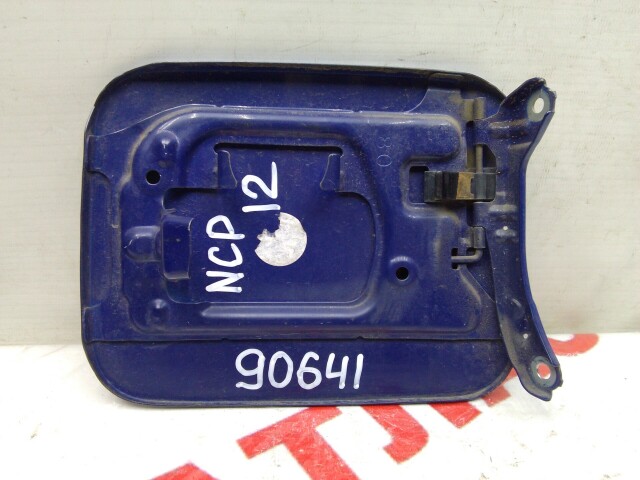 Лючок бензобака TOYOTA Platz 