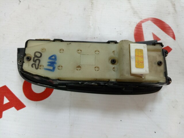 Блок управления стеклоподъемниками TOYOTA Avensis 