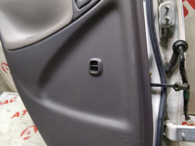 Дверь TOYOTA Platz 