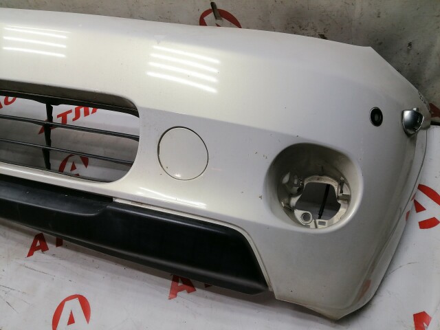 Бампер передний TOYOTA Ist 