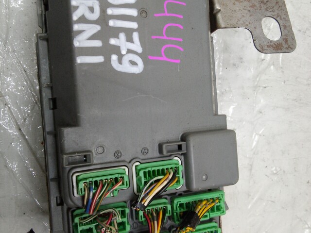 Блок предохранителей HONDA Stream D17A