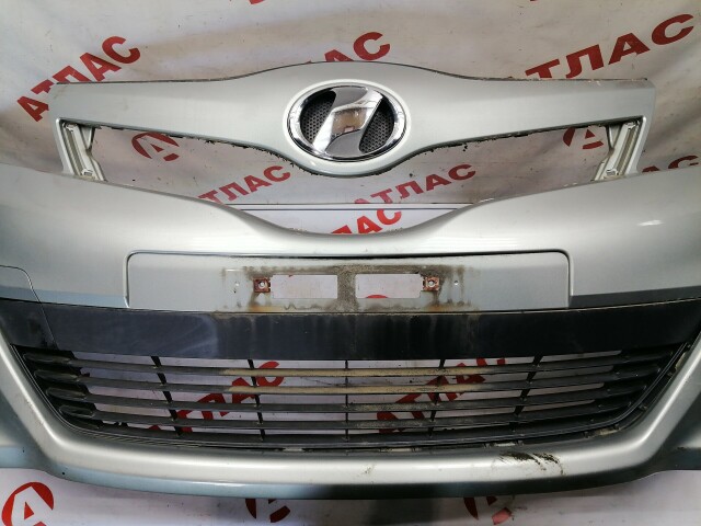 Бампер передний TOYOTA Vitz 