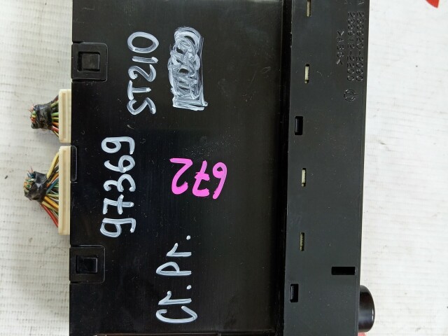 Блок управления печкой и кондиционером TOYOTA Corona Premio 