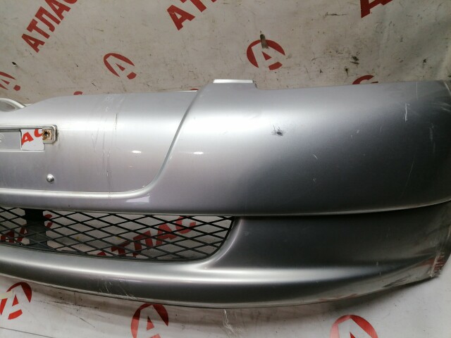 Бампер передний TOYOTA Vitz 