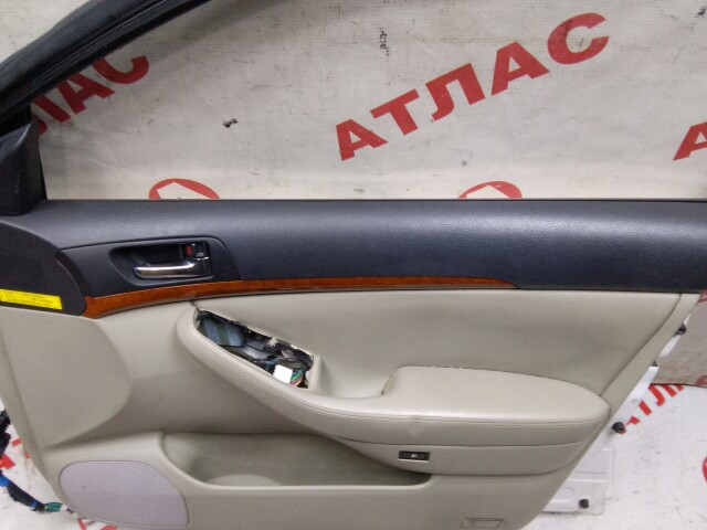 Дверь TOYOTA Avensis 