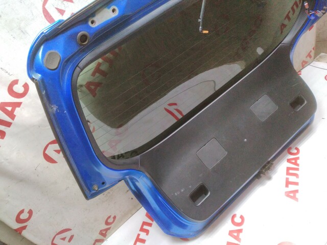 Дверь багажника TOYOTA Corolla Runx 