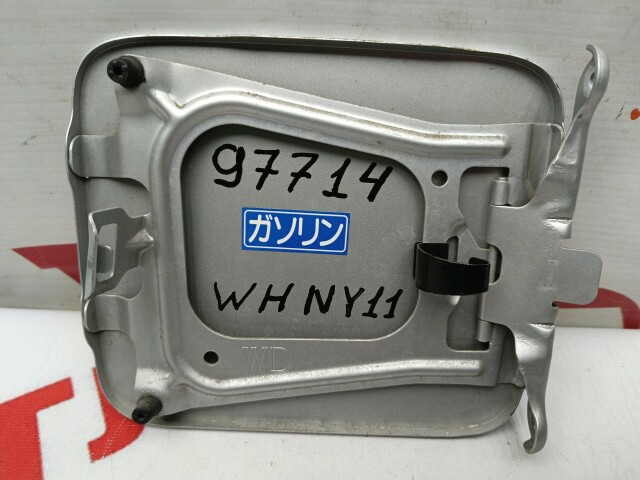Лючок бензобака NISSAN Wingroad 
