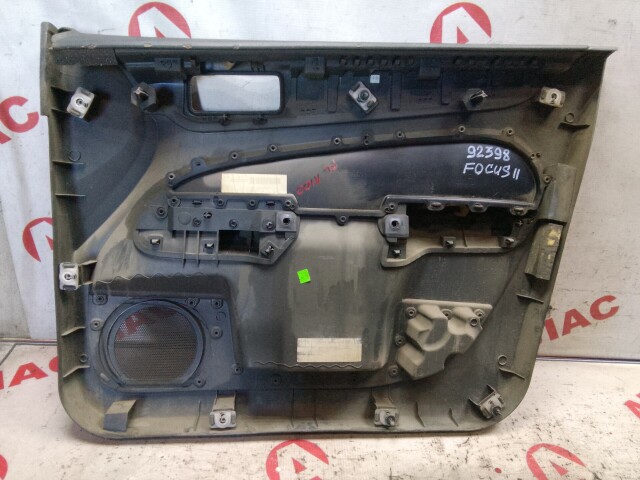 Обшивка двери FORD Focus II 