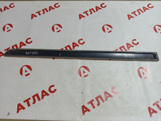 Молдинг TOYOTA Avensis 