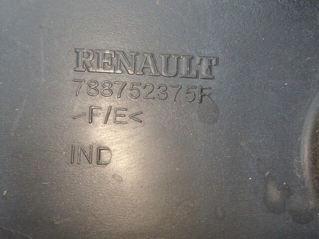 Накладка на крыло RENAULT Duster 