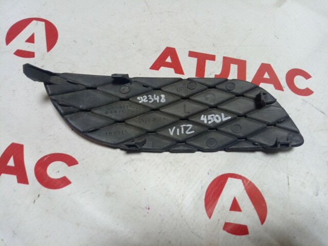 Заглушка в бампер TOYOTA Vitz 