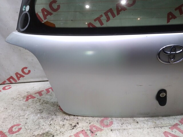 Дверь багажника TOYOTA Vitz 