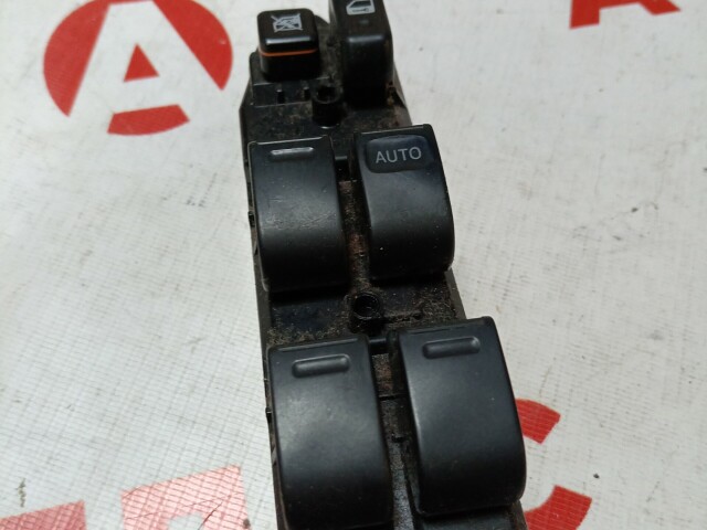 Блок управления стеклоподъемниками TOYOTA Vitz 