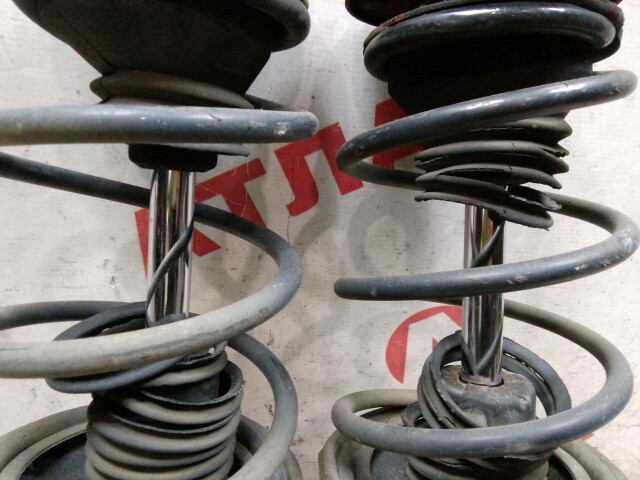 Стойка TOYOTA Corolla Fielder 