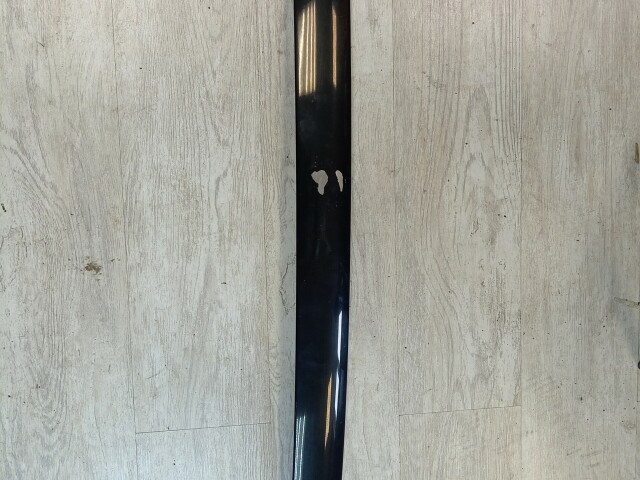 Молдинг лобового стекла TOYOTA Estima 