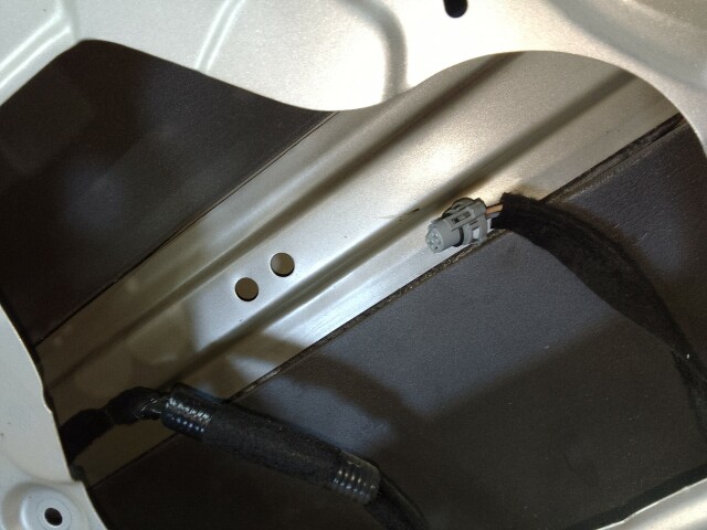 Дверь RENAULT Duster 