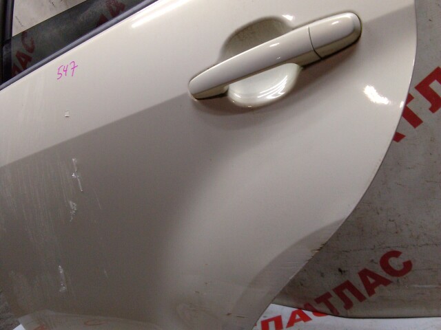 Дверь TOYOTA Ist 