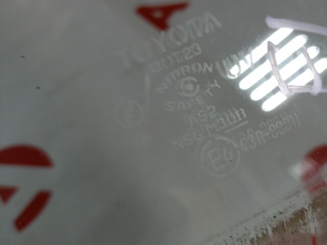 Стекло TOYOTA Corolla Fielder 