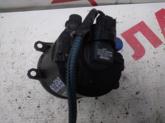 Туманка TOYOTA Avensis 