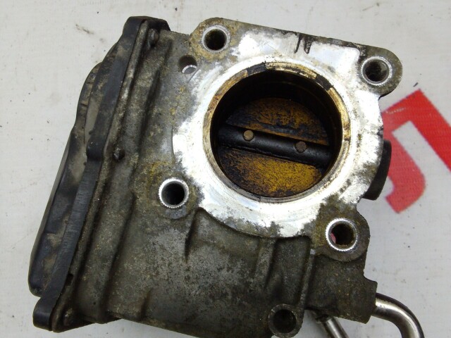 Дроссельная заслонка TOYOTA Corolla 3ZZ-FE