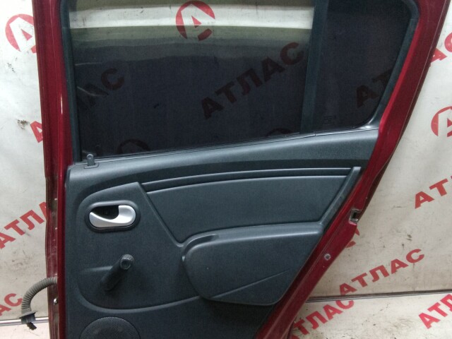 Дверь RENAULT Sandero Stepway 