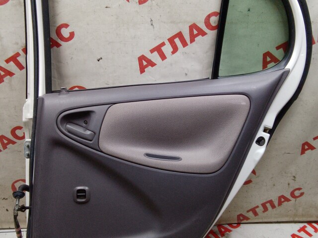 Дверь TOYOTA Platz 