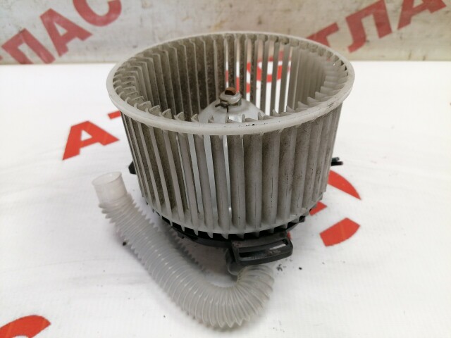 Моторчик печки MAZDA Axela 