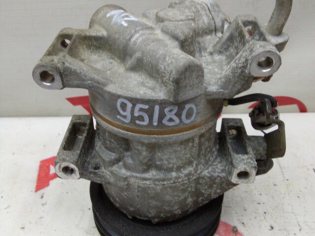 Компрессор кондиционера TOYOTA Ist 2NZ-FE