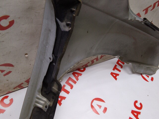 Крыло TOYOTA Avensis 